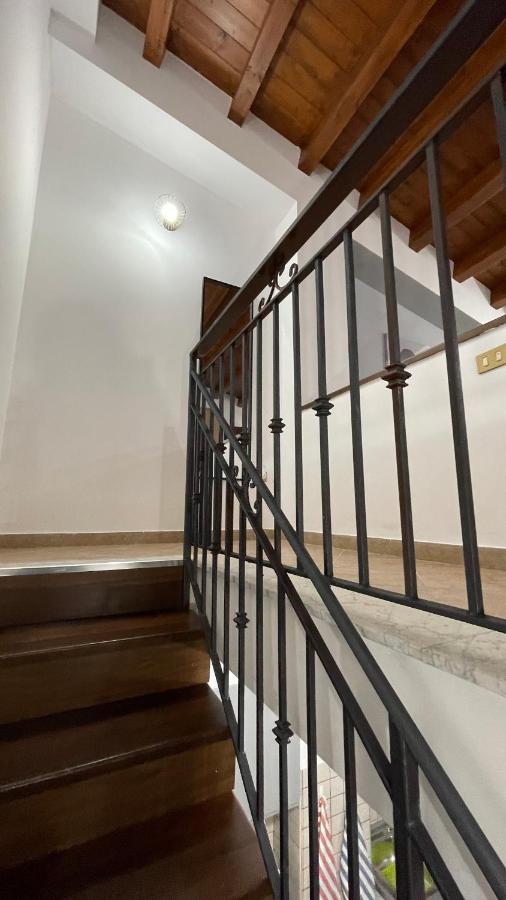 Casa Vacanze Antico Cortile Delle Palme Villa Villagrazia Di Carini ภายนอก รูปภาพ