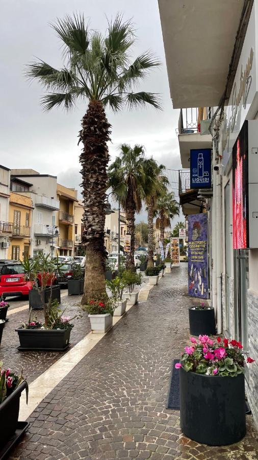 Casa Vacanze Antico Cortile Delle Palme Villa Villagrazia Di Carini ภายนอก รูปภาพ
