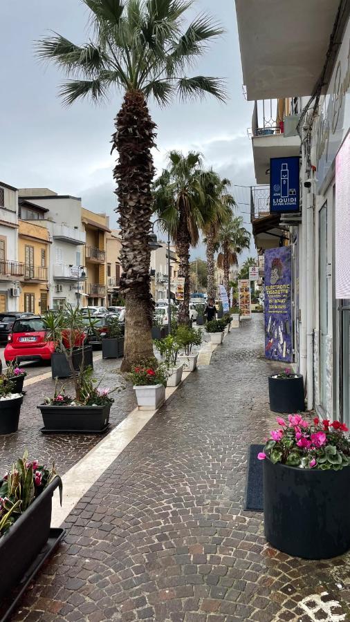 Casa Vacanze Antico Cortile Delle Palme Villa Villagrazia Di Carini ภายนอก รูปภาพ