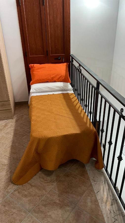 Casa Vacanze Antico Cortile Delle Palme Villa Villagrazia Di Carini ภายนอก รูปภาพ